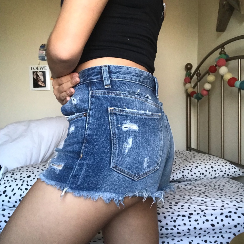 RLY CUTE  zara denim shorts- high rise